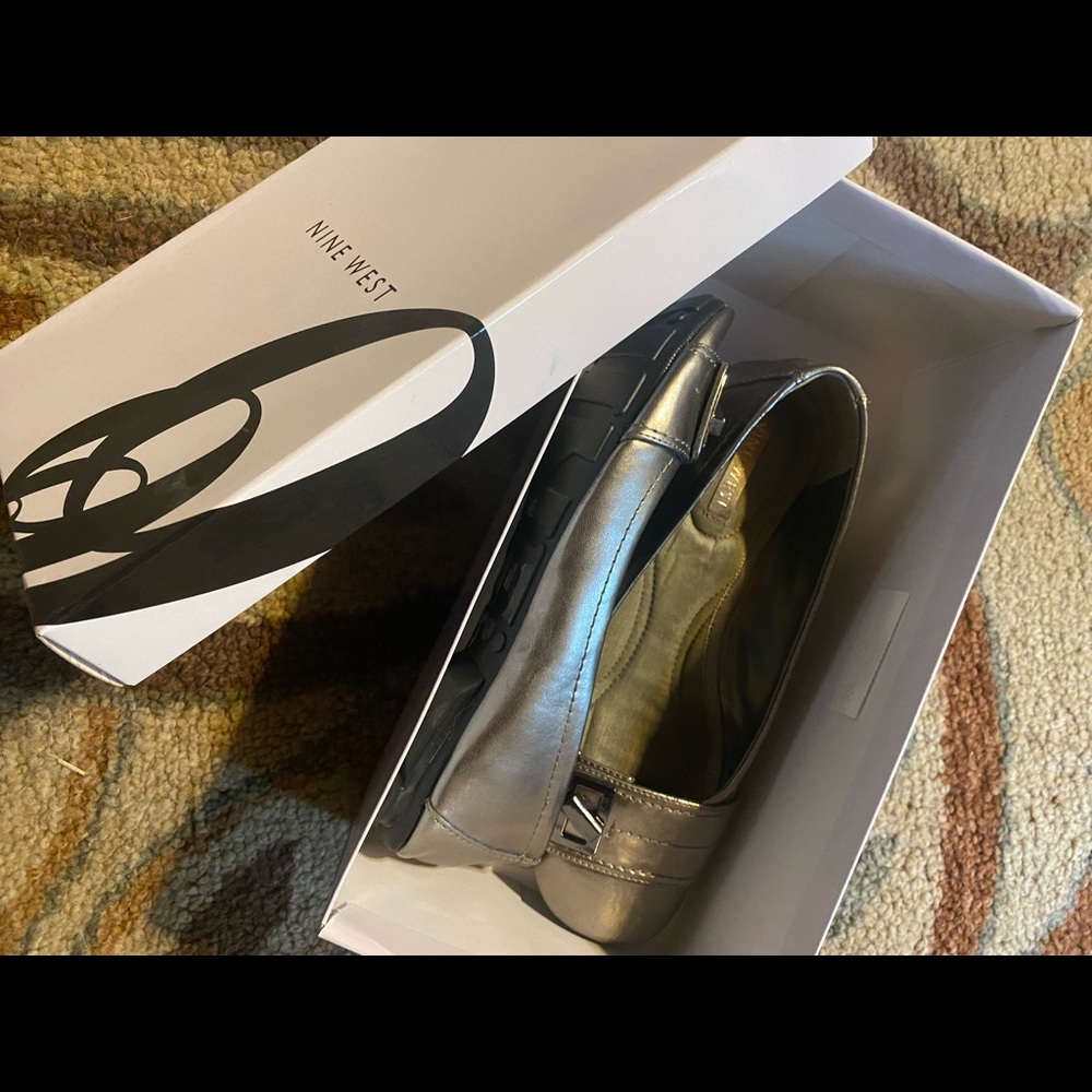 Nine west